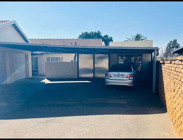 3 BEDROOM HOUSE FOR SALE IN CRESSLAWN